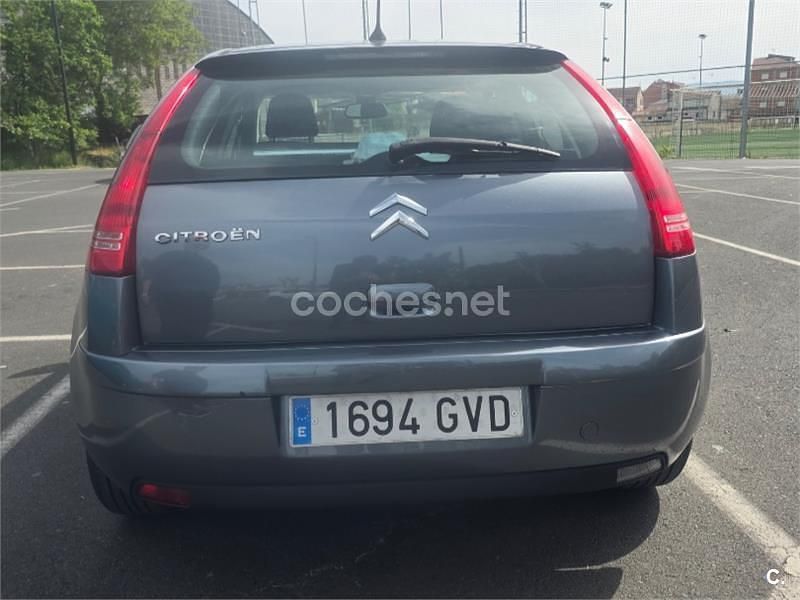 Usado Citroën C4 90 CV (66 kW) 2010 Gris / plata Berlina