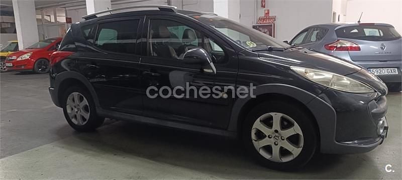 Usado Peugeot 207 Outdoor Outdoor 110 CV (80 kW) 2009 Negro Familiar