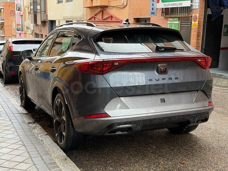 Usado Cupra Formentor 204 CV (150 kW) 2021 Gris / plata SUV