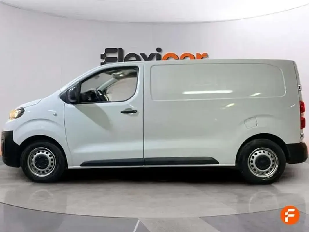 Usado Peugeot Expert S 102 CV (75 kW) 2023 Blanco Van