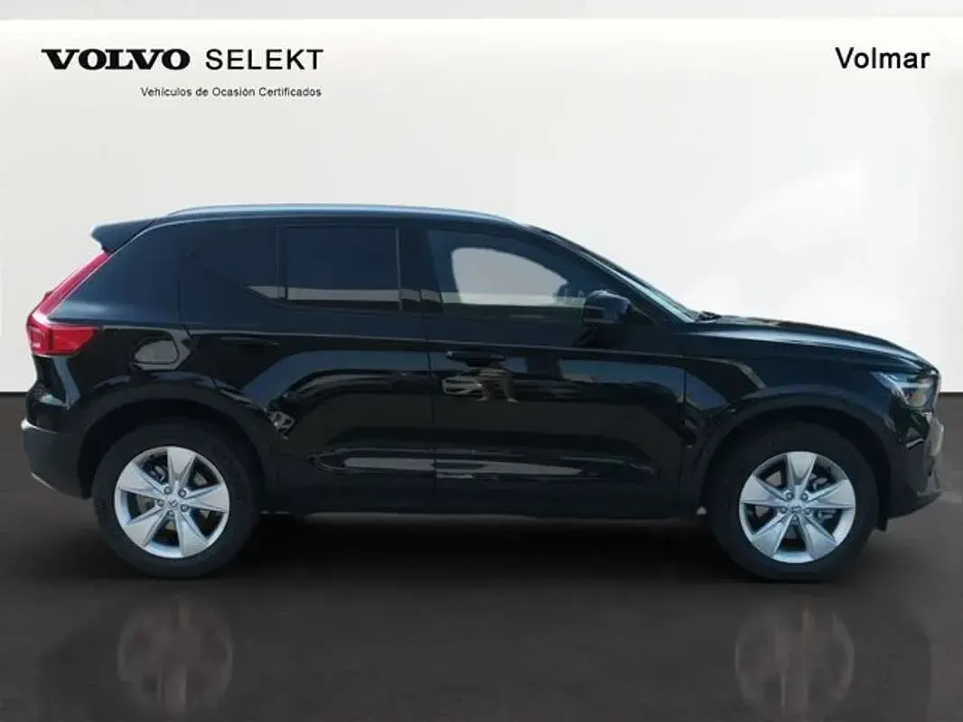 Nuevo Volvo XC40 Core 2025 Negro SUV