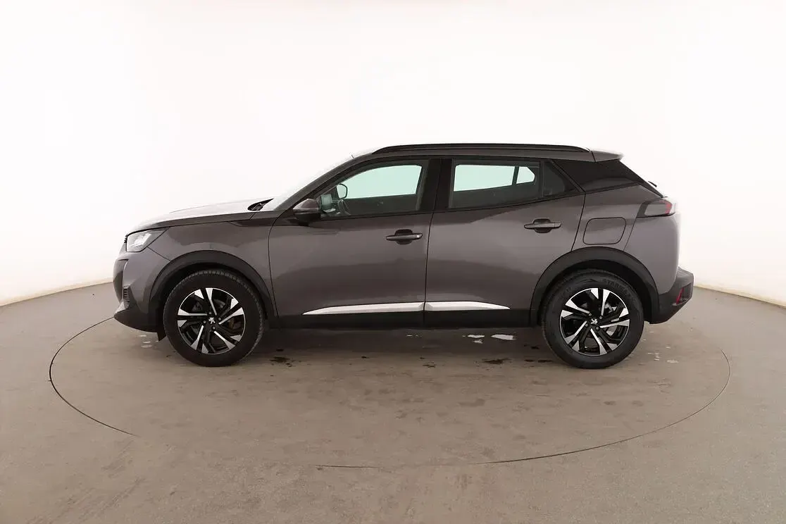Usado Peugeot 2008 Allure 102 CV (75 kW) 2020 Gris SUV
