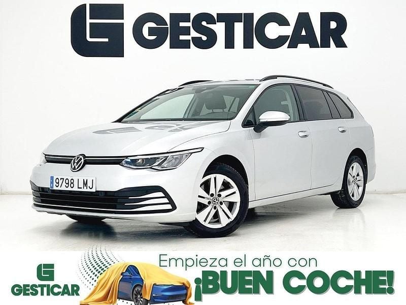 Gris Usado 2021 VW Golf VII Life Familiar | 18.990 € (Precio justo) - Imagen 1/4