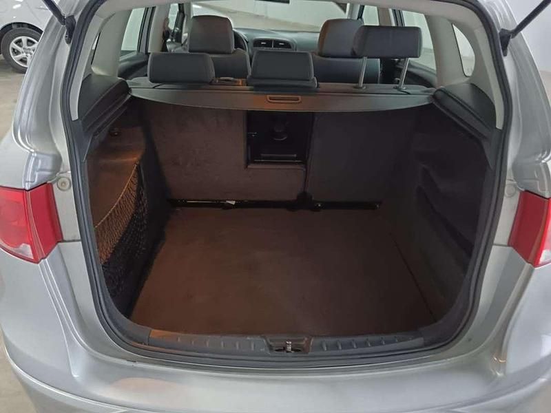 Usado Seat Altea XL Copa 105 CV (77 kW) 2012 Plateado Monovolumen