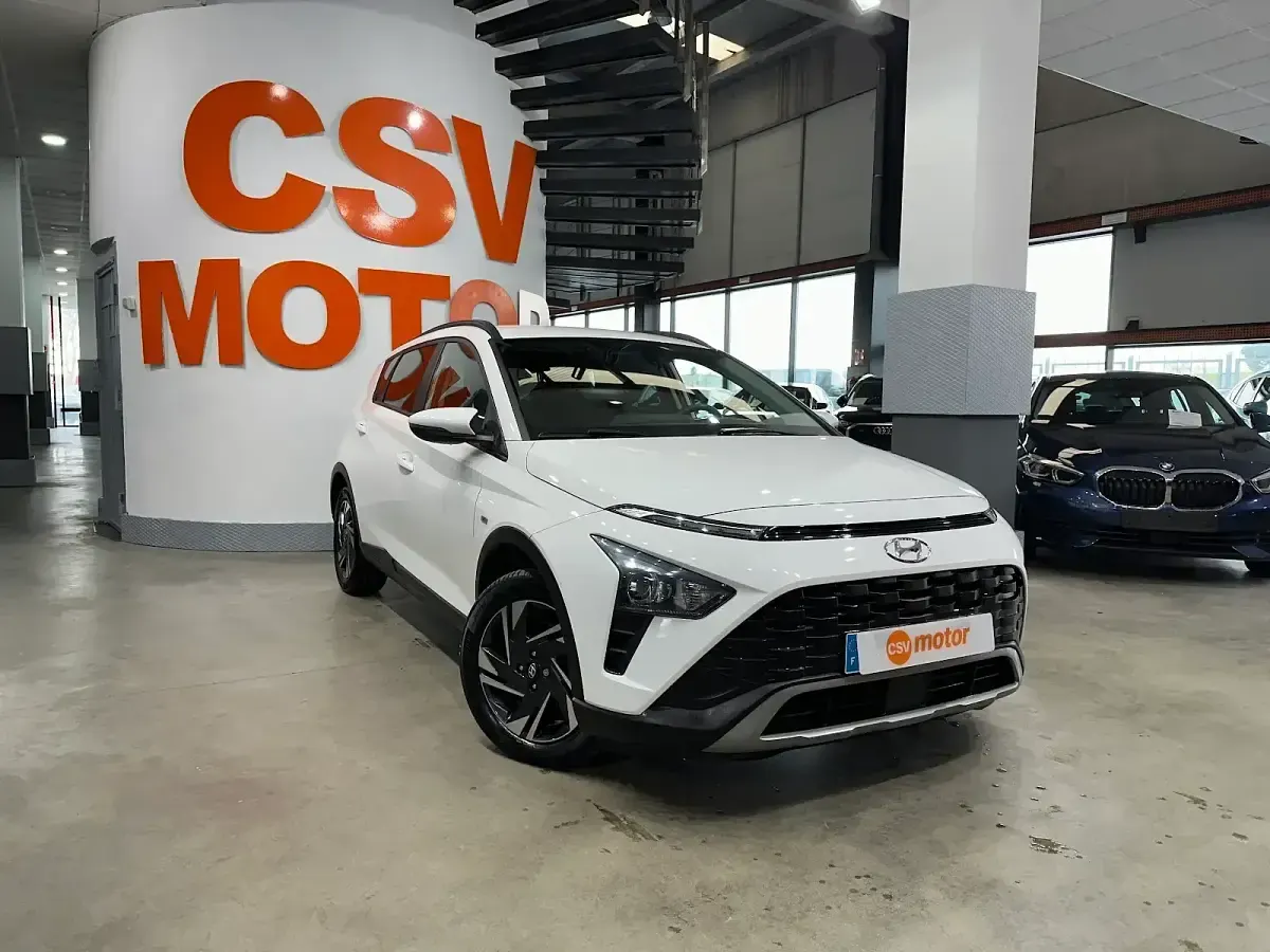 Usado Hyundai Bayon 101 CV (74 kW) 2022 Blanco SUV
