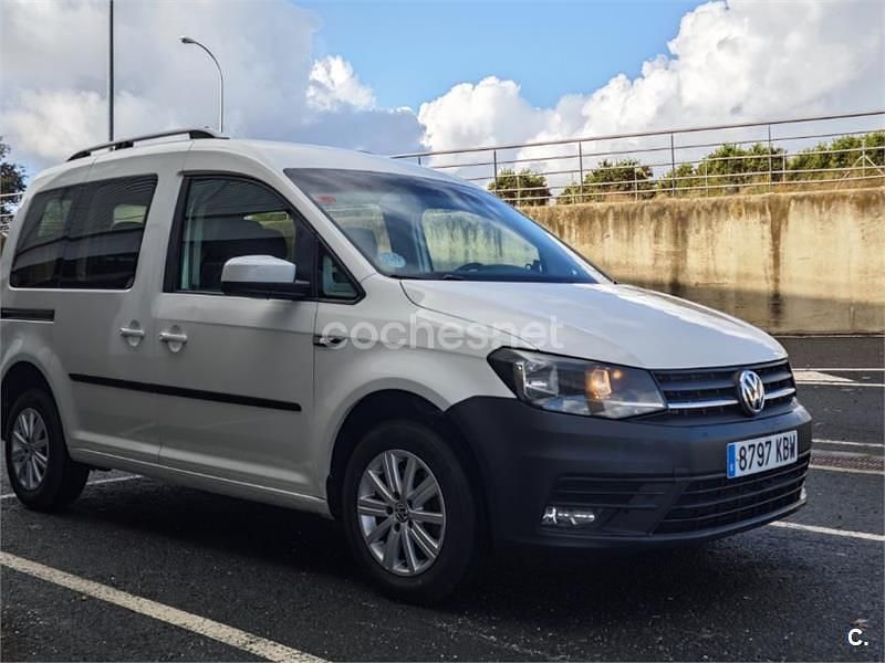 Usado VW Caddy 75 CV (55 kW) 2016 Blanco Monovolumen