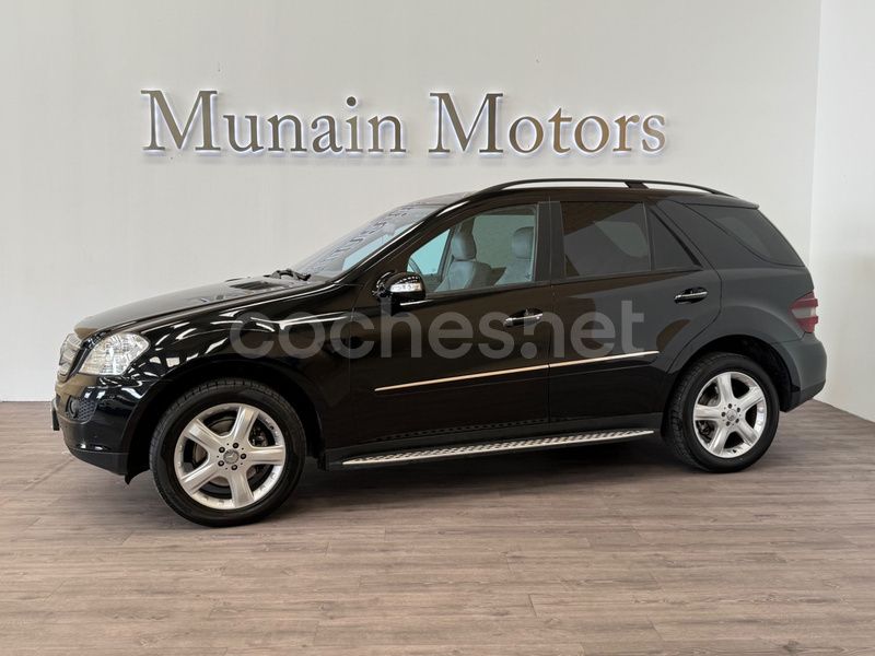 Negro Usado 2008 Mercedes ML320 Edition 1 SUV | 11.990 € (Precio justo) - Imagen 1/4