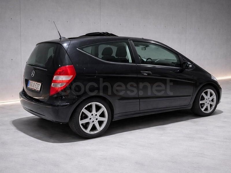 Usado Mercedes A150 95 CV (69 kW) 2007 Negro Berlina