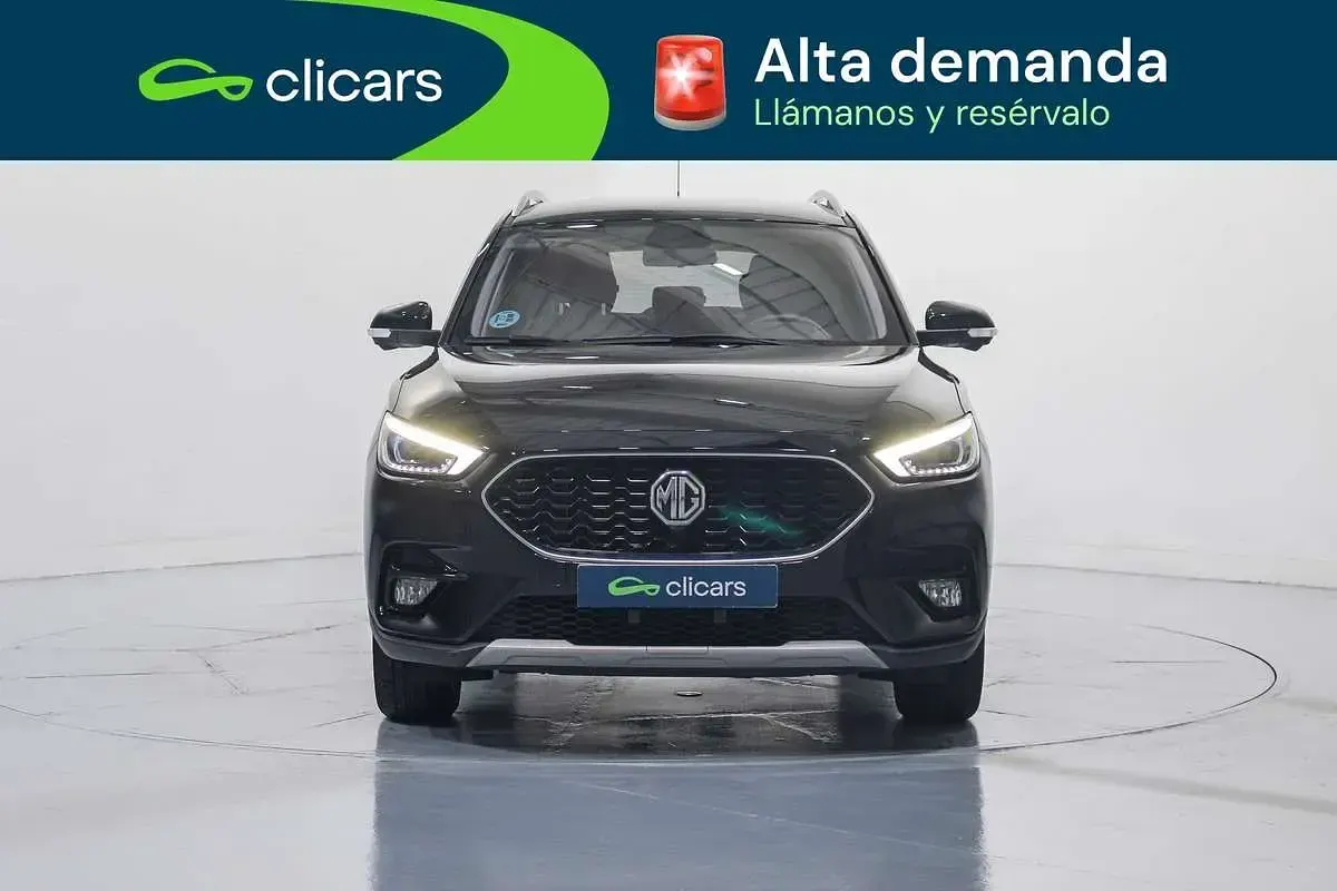 Usado MG ZS Luxury 106 CV (77 kW) 2022 Negro SUV
