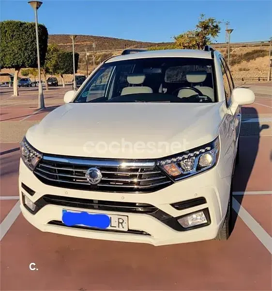 Usado SsangYong Rodius Limited 178 CV (130 kW) 2018 Blanco Monovolumen