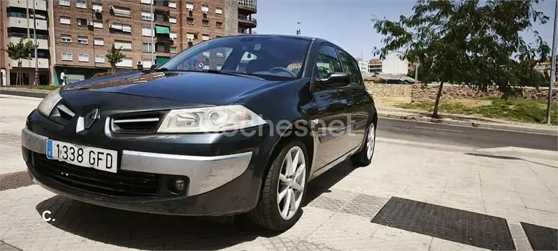 Usado Renault Mégane III Extreme 105 CV (77 kW) 2008 Negro Berlina