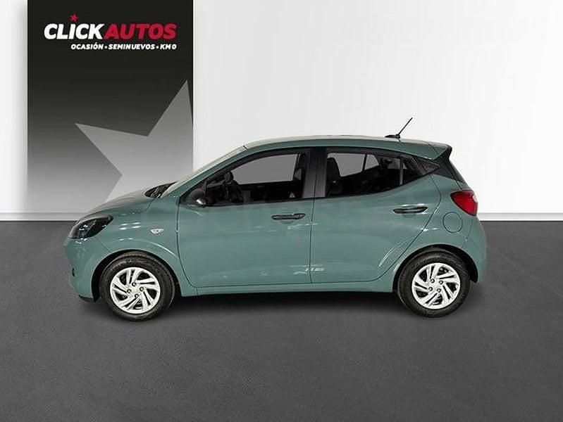 Usado Hyundai i10 67 CV (49 kW) 2024 Verde Utilitario