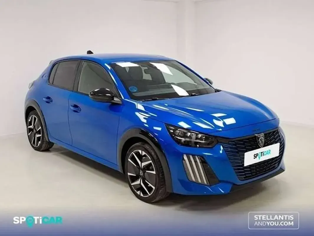 Usado Peugeot e-208 GT 100 kW (136 CV) 2024 Azul Utilitario