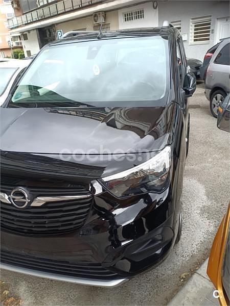Usado Opel Combo Life Elegance 102 CV (75 kW) 2022 Negro Monovolumen