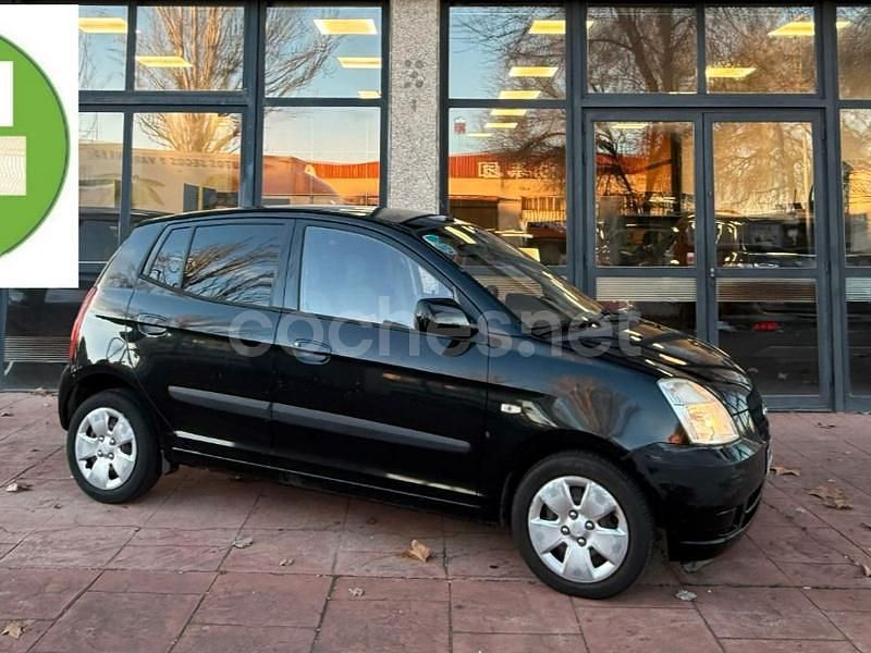 Usado Kia Picanto LX 65 CV (47 kW) 2006 Negro Utilitario