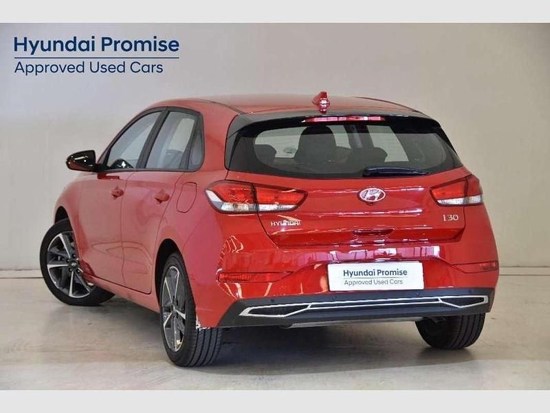 Brugt Hyundai i30 97 HK (71 kW) 2024 Rød Hatchback