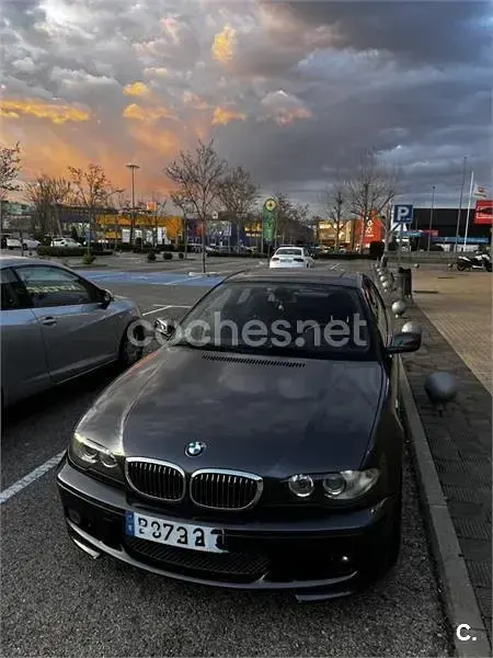 Usado BMW 330 Comfort Edition 204 CV (150 kW) 2005 Gris / plata Coupe