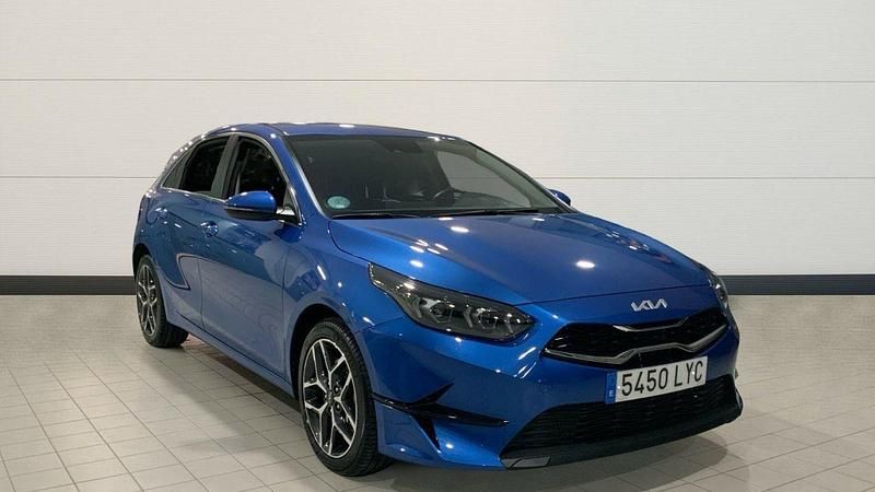 Azul Usado 2022 Kia Ceed Utilitario | 19.000 € (Un poco caro) - Imagen 1/1