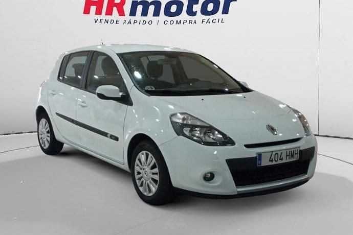 Usado 2012 Renault Clio IV Dynamique | 7390 € (Buen precio) - Imagen 1/4