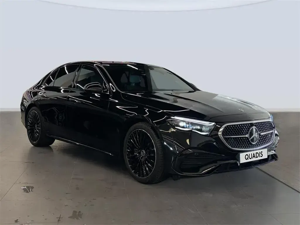 Nuevo Mercedes E220 197 CV (144 kW) 2026 Negro obsidiana Berlina