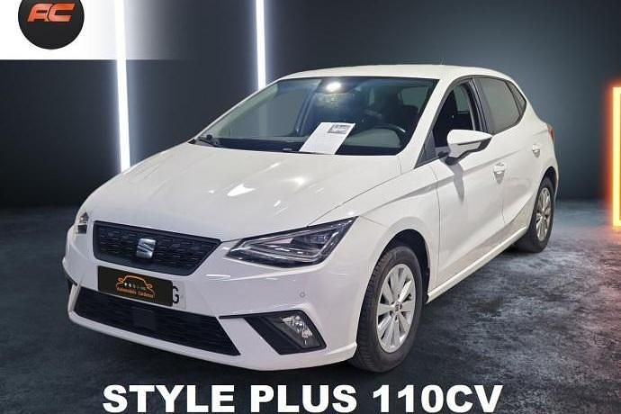 Blanco Usado 2022 Seat Ibiza Style Plus Utilitario | 14.490 € (Precio justo) - Imagen 1/4