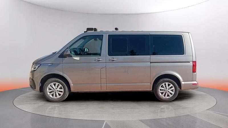 Usado VW Caravelle 150 CV (110 kW) 2020 Gris Monovolumen