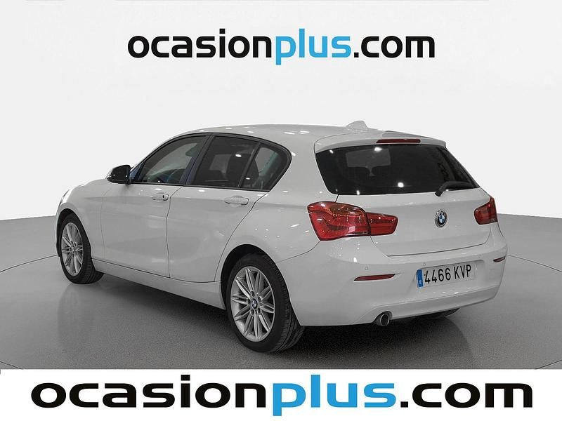 Usado BMW 116 116 CV (85 kW) 2019 Blanco Utilitario