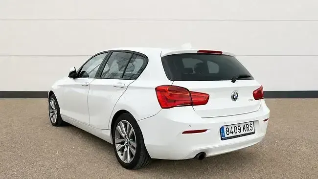 Usado BMW 118 136 CV (100 kW) 2018 Blanco Berlina