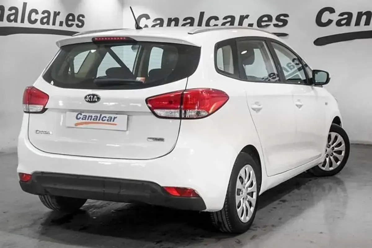 Usado Kia Carens 116 CV (85 kW) 2016 Blanco Monovolumen