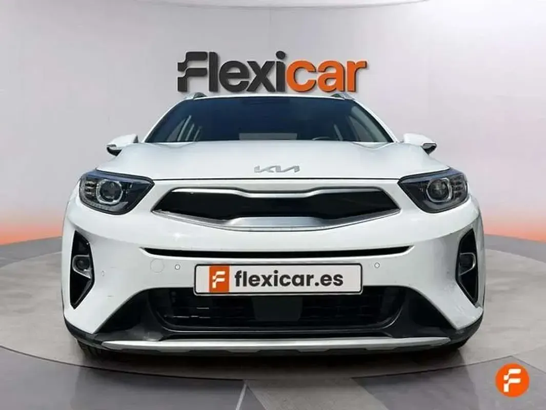 Usado Kia Stonic Plus 84 CV (61 kW) 2022 Blanco SUV