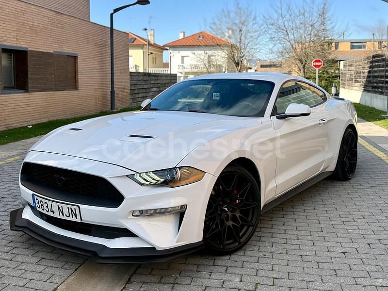 Usado Ford Mustang Fastback 291 CV (214 kW) 2020 Blanco Coupe