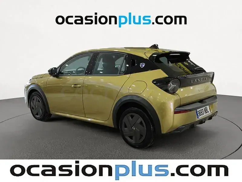 Nuevo Lancia Ypsilon 100 CV (73 kW) 2025 Marrón Utilitario