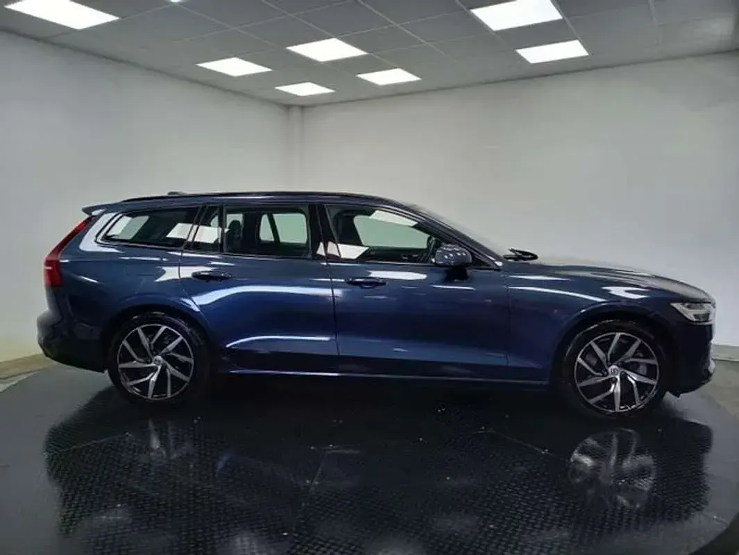 Usado Volvo V60 Business Edition 394 CV (289 kW) 2020 Azul Familiar