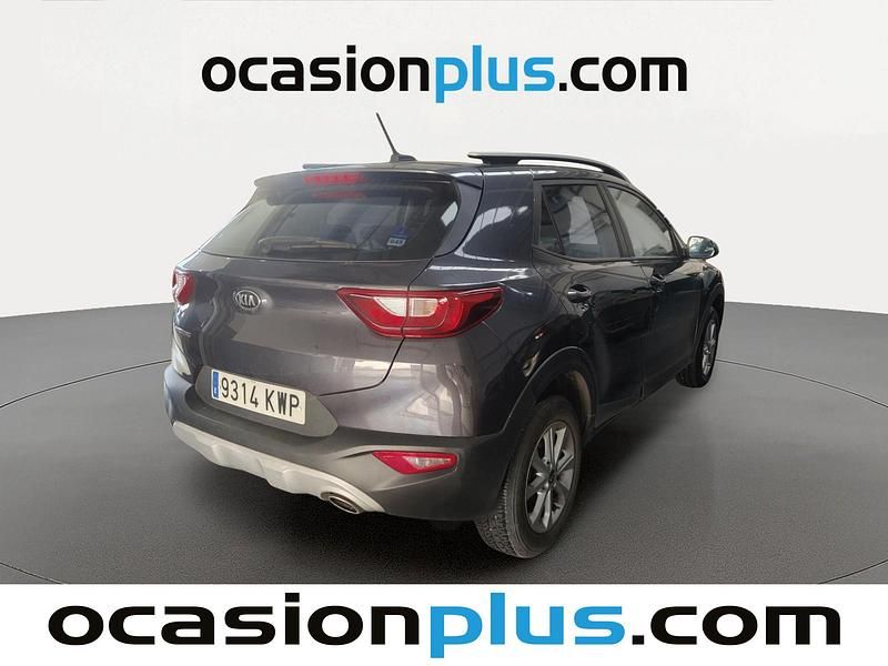 Usado Kia Stonic 84 CV (61 kW) 2019 Gris SUV