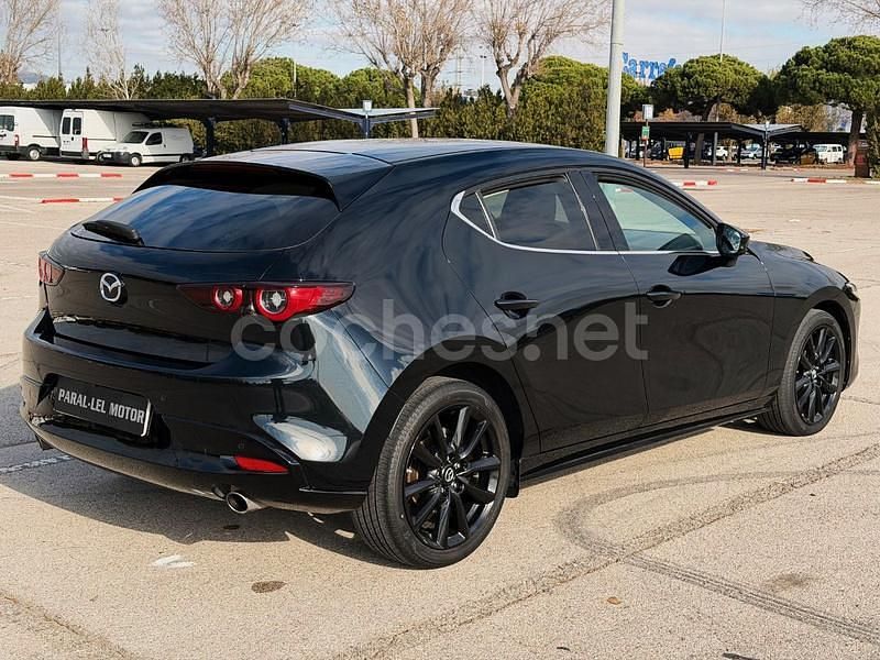 Usado Mazda 3 Homura-Line 122 CV (89 kW) 2022 Negro Berlina