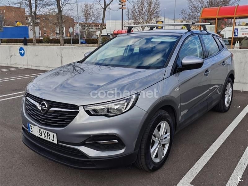 Usado Opel Grandland X Business 120 CV (88 kW) 2018 Gris / plata SUV