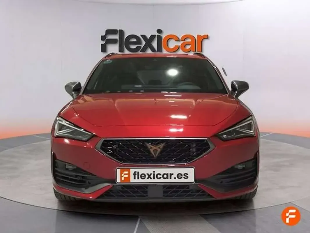 Usado Cupra Leon VZ 300 CV (220 kW) 2023 Rojo Utilitario