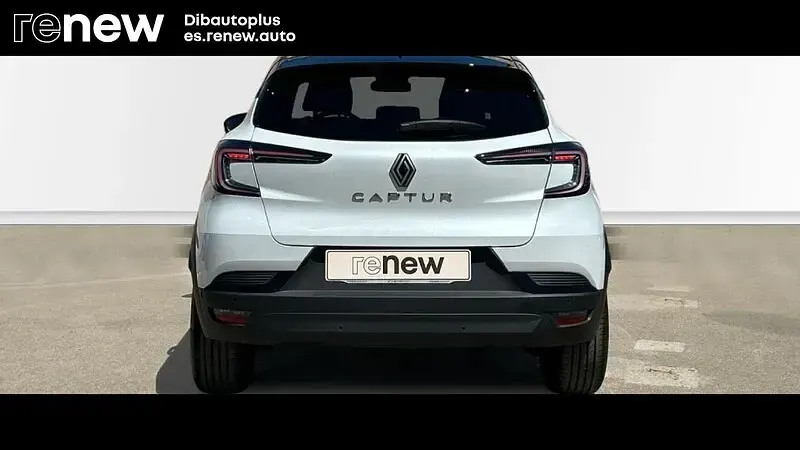 Usado Renault Captur Techno 100 CV (73 kW) 2025 Blanco SUV
