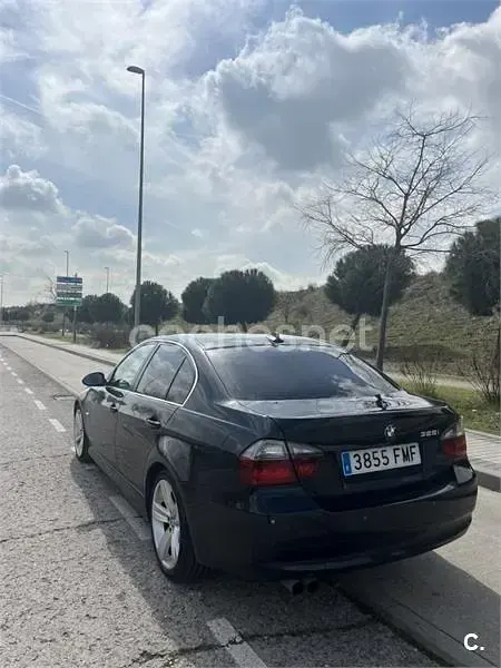 Usado BMW 325 218 CV (160 kW) 2007 Negro Berlina