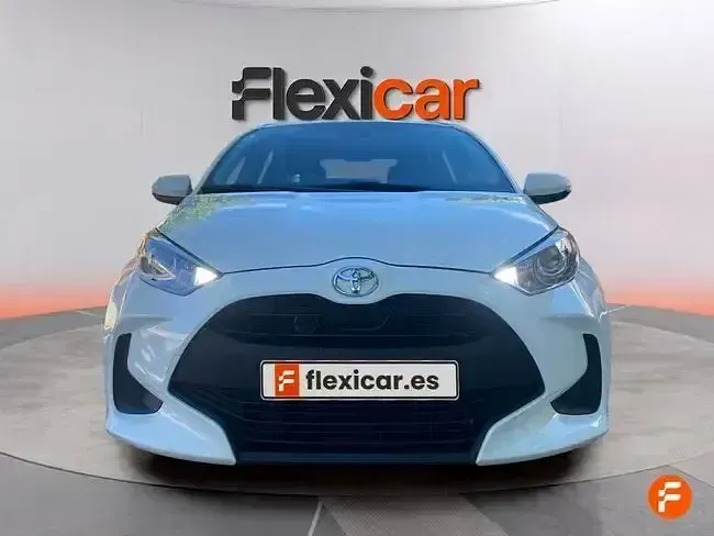 Usado Toyota Yaris Edition 125 CV (91 kW) 2023 Blanco Utilitario