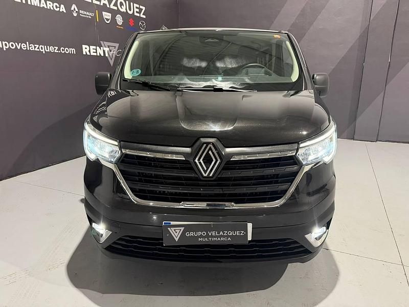 Usado Renault Trafic 150 CV (110 kW) 2024 Negro Monovolumen