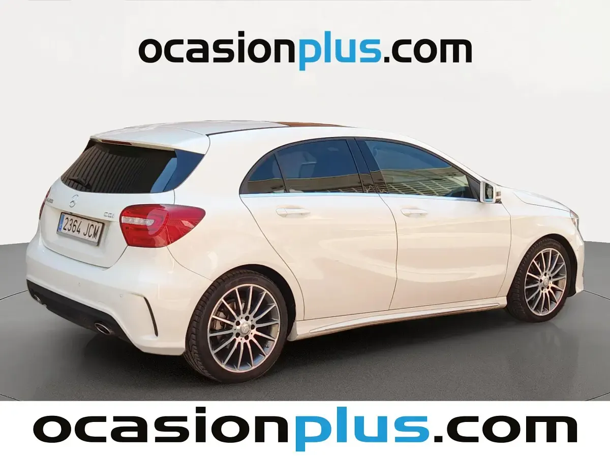 Usado Mercedes A200 AMG line 136 CV (100 kW) 2015 Blanco Utilitario