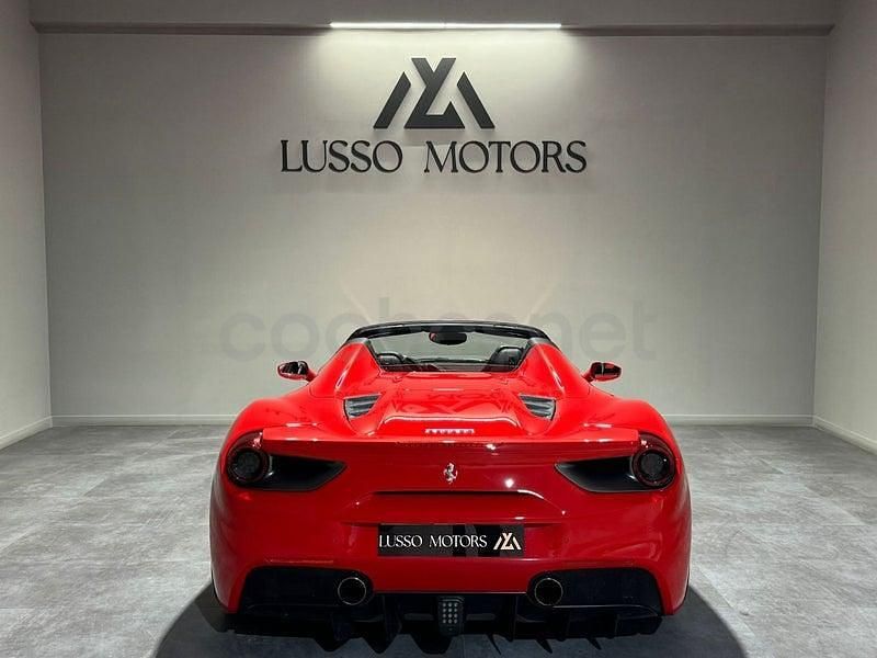 Usado Ferrari 488 670 CV (492 kW) 2016 Rojo Descapotable