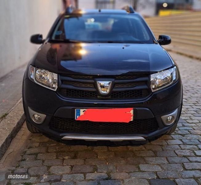 Usado Dacia Sandero Stepway 89 CV (65 kW) 2016 Negro Berlina