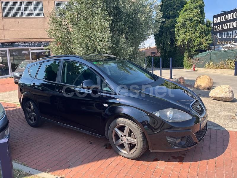 Usado Seat Altea XL I-Tech 105 CV (77 kW) 2014 Negro Monovolumen