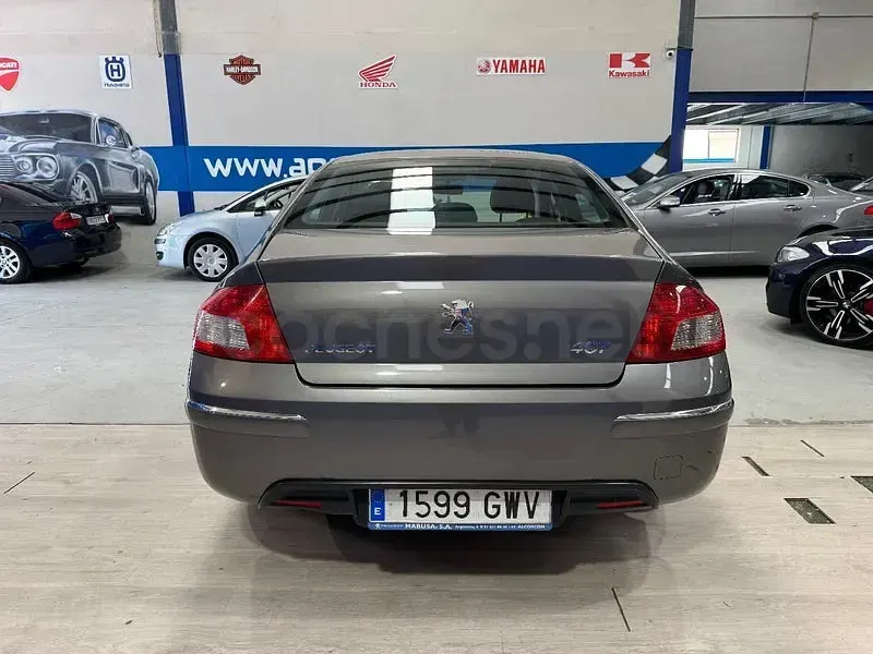 Usado Peugeot 407 110 CV (80 kW) 2009 Gris / plata Berlina