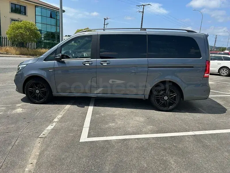 Usado Mercedes V250 Exclusive 190 CV (139 kW) 2019 Gris / plata Monovolumen