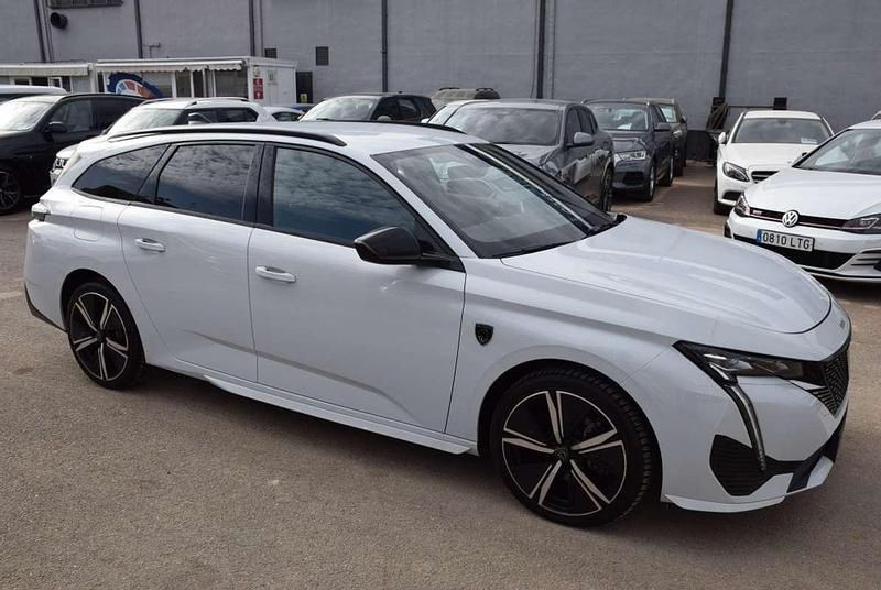 Usado Peugeot 308 SW GT 131 CV (96 kW) 2024 Blanco Familiar