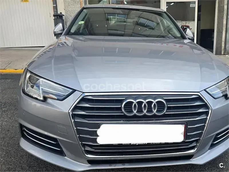 Usado Audi A4 Design 150 CV (110 kW) 2017 Gris / plata Berlina