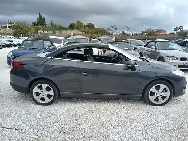 Usado Renault Mégane Dynamique 130 CV (95 kW) 2011 Gris
